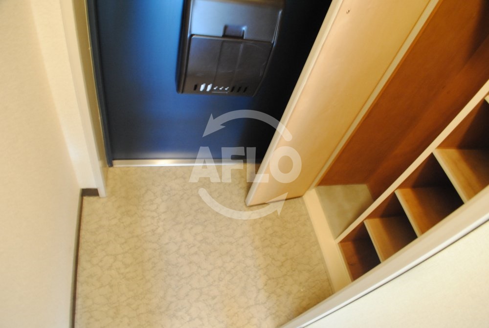 玄関　アイディール中之島　玄関