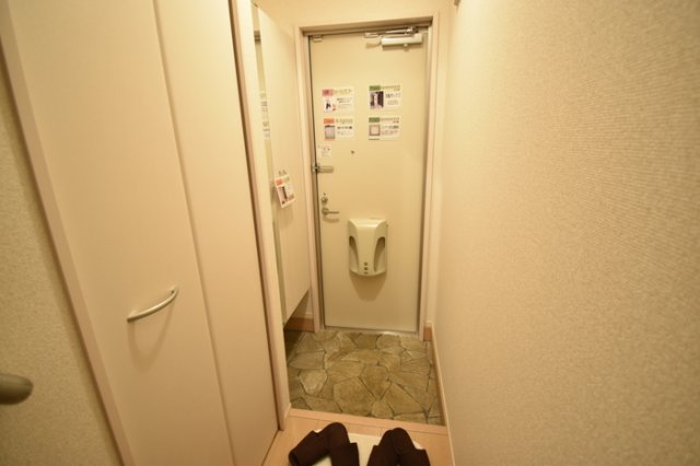 玄関　収納もある玄関です