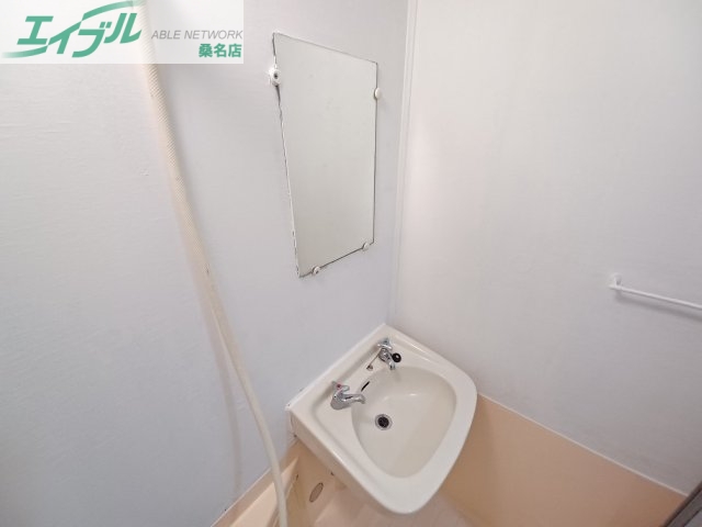 洗面設備　同物件・同型の写真になります
