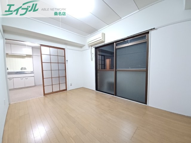 居室・リビング　同物件・同型の写真になります