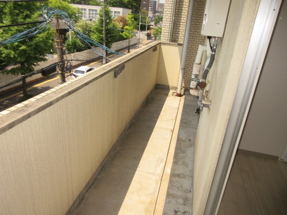 バルコニー　※別号室の写真です