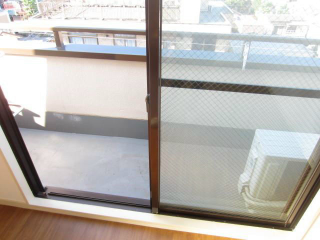 バルコニー　開放感あり