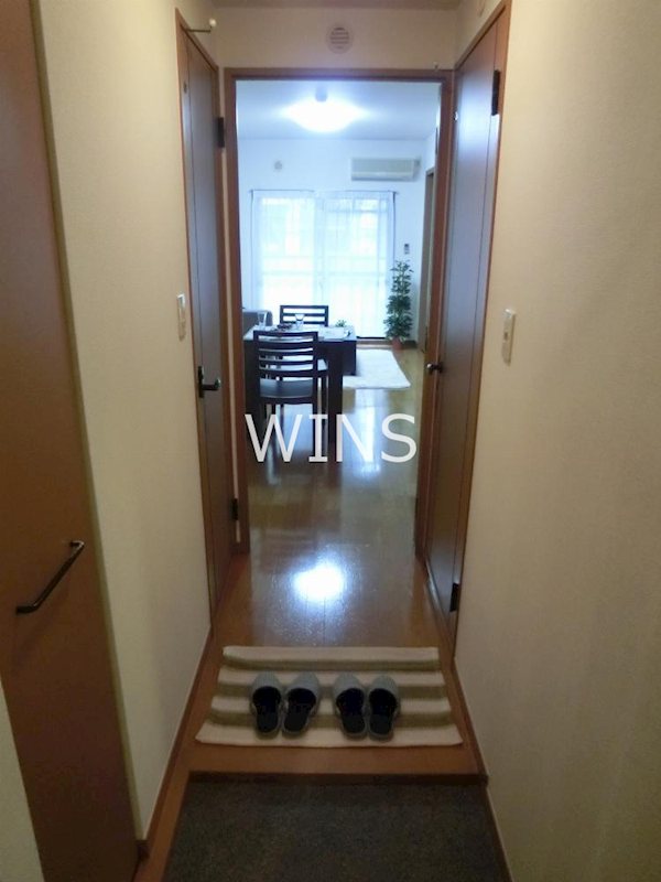 玄関　別部屋参考写真です