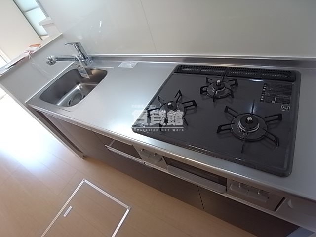 キッチン　☆同型タイプのお部屋の写真になります☆