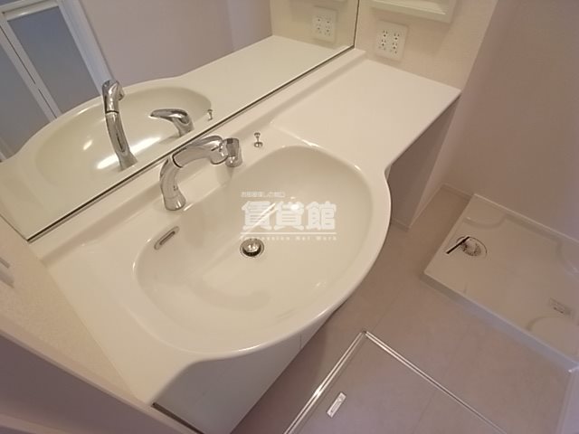 洗面設備　☆同型タイプのお部屋の写真になります☆