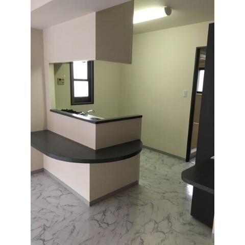 居室・リビング　室内