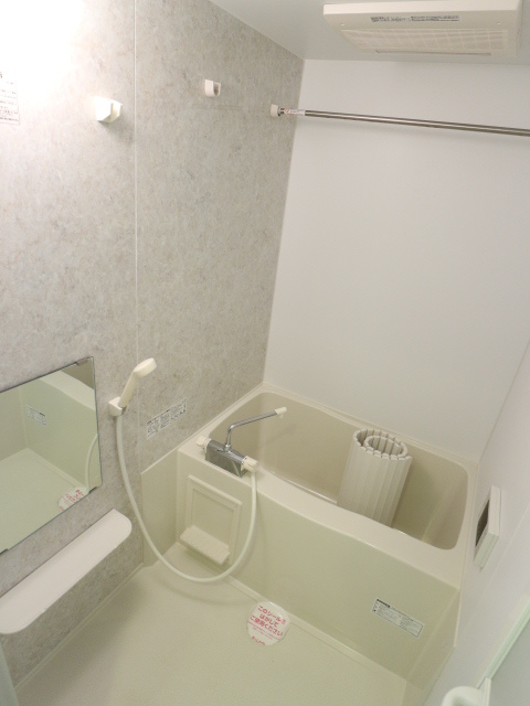 バス・シャワールーム　※写真は他号室です