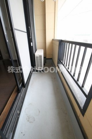 バルコニー　陽当たり良好なバルコニーです