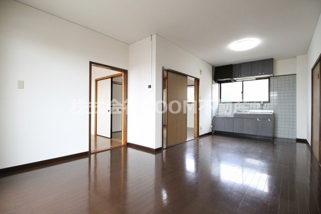 居室・リビング　使いやすい居間です