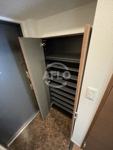 収納　スプランディッド淀屋橋DUE　シューズボックス