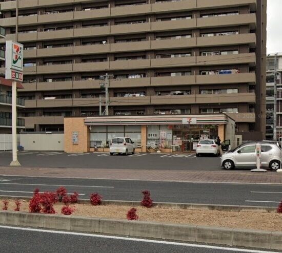 コンビニ　セブンイレブン　岡山厚生町東店（コンビニ）まで129m