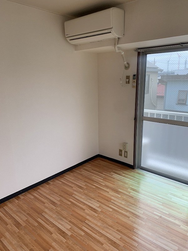 居室・リビング　別室参照