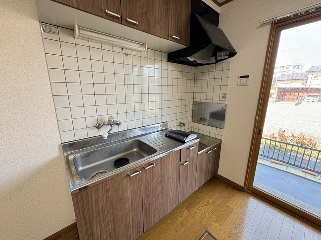 キッチン　※別部屋の参考写真です。