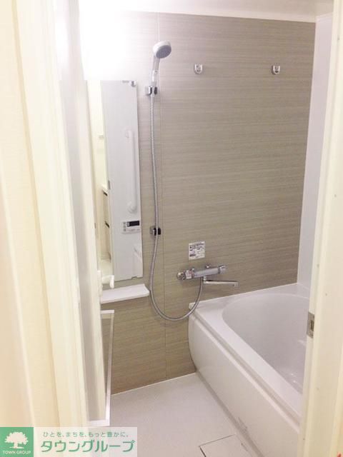 バス・シャワールーム　※写真は同タイプ住戸です。