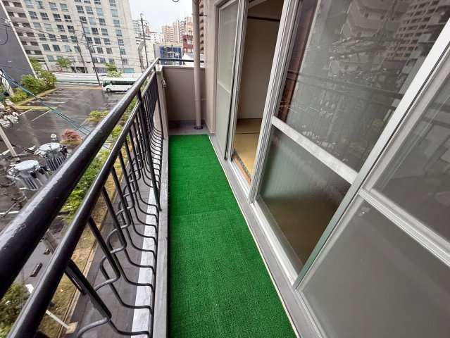 バルコニー　パールハイツくれない