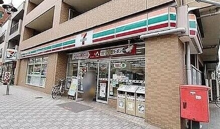 コンビニ　セブンイレブン川崎柳町東店（コンビニ）まで216m