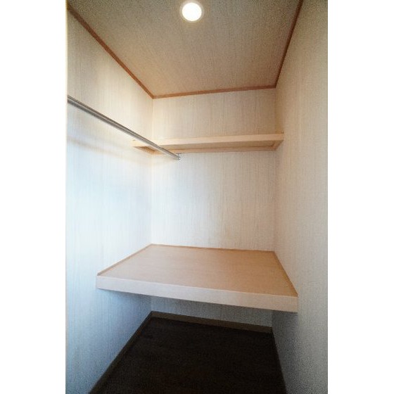 収納　ウォークインクローゼット