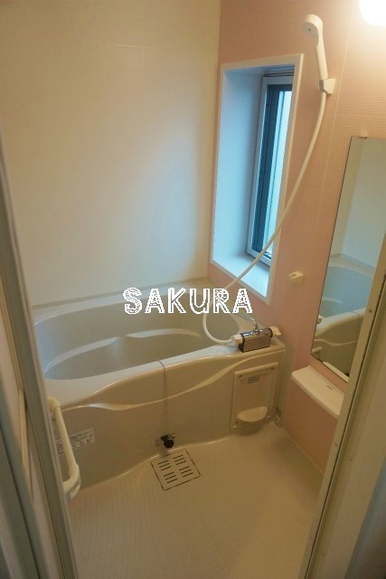 バス・シャワールーム　日々の疲れを癒すお風呂です♪