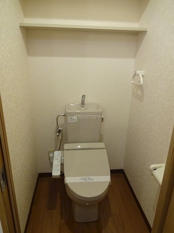 トイレ　２０２号室