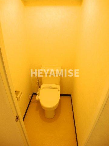 トイレ　※類似間取りの別のお部屋の画像です※現況を優先します