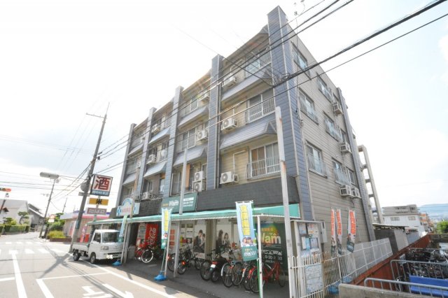 建物外観　敷地内に駐輪場あります！