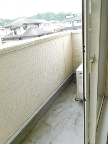 バルコニー　暖かな日差しのふりそそぐバルコニー