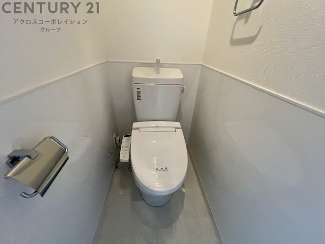 トイレ　ウォシュレット付きのトイレです♪