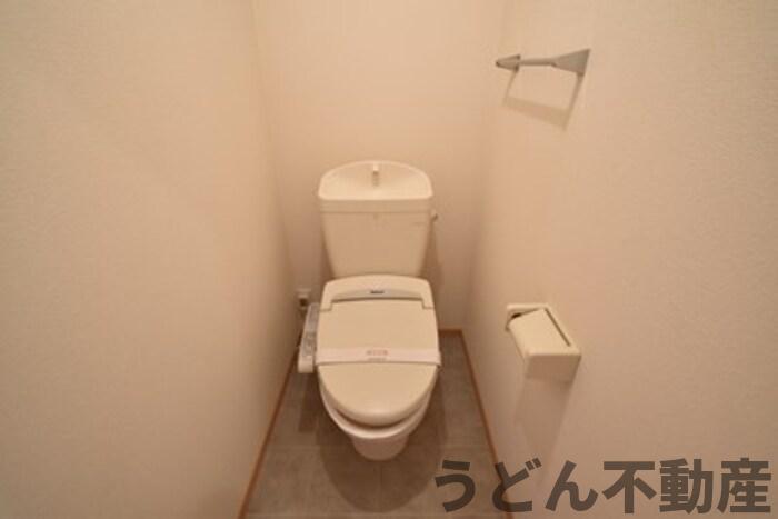 トイレ　うどん県のお部屋探しはうどん不動産へ うどんちゃんとLINE