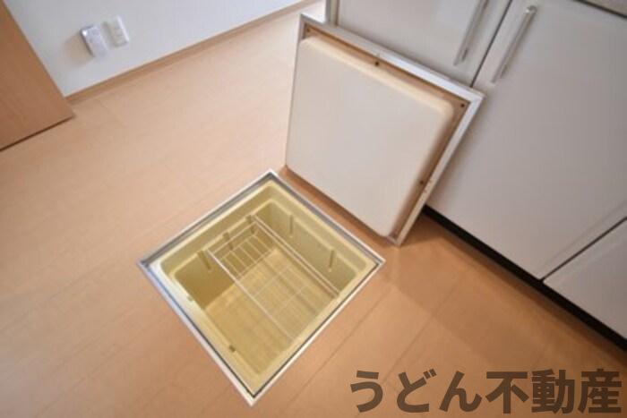 収納　うどん県のお部屋探しはうどん不動産へ うどんちゃんとLINE
