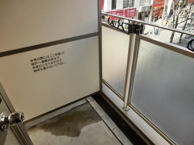 バルコニー