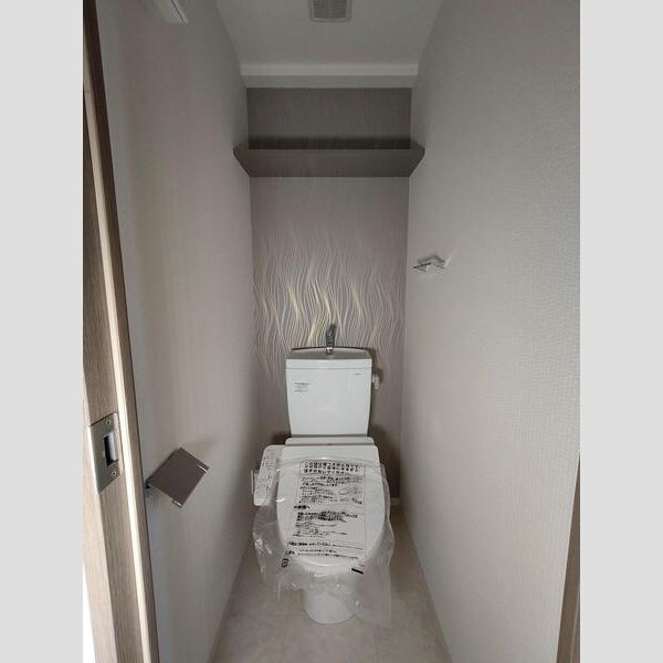 トイレ　ゆったりとした空間のトイレです