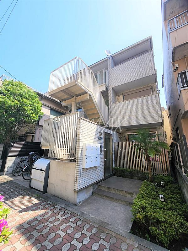 建物外観　晴天がよく似合う建物です♪