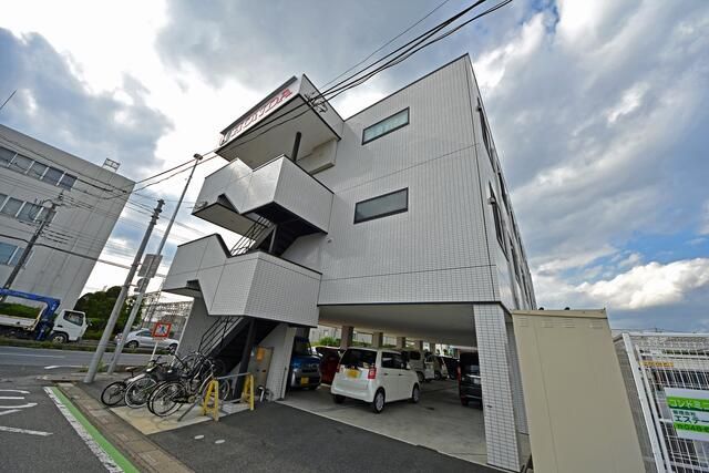 建物外観　外はこのようになっています