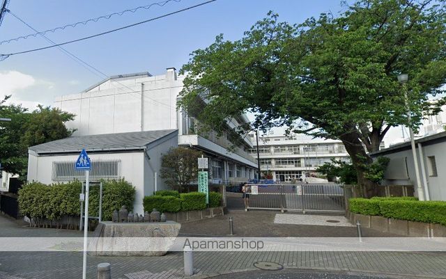 小学校　横浜市立西前小学校（小学校）まで157m