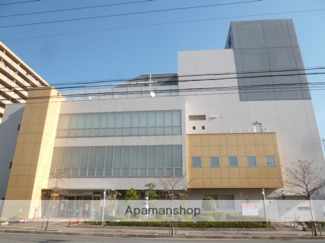 図書館　中川図書館（図書館）まで305m