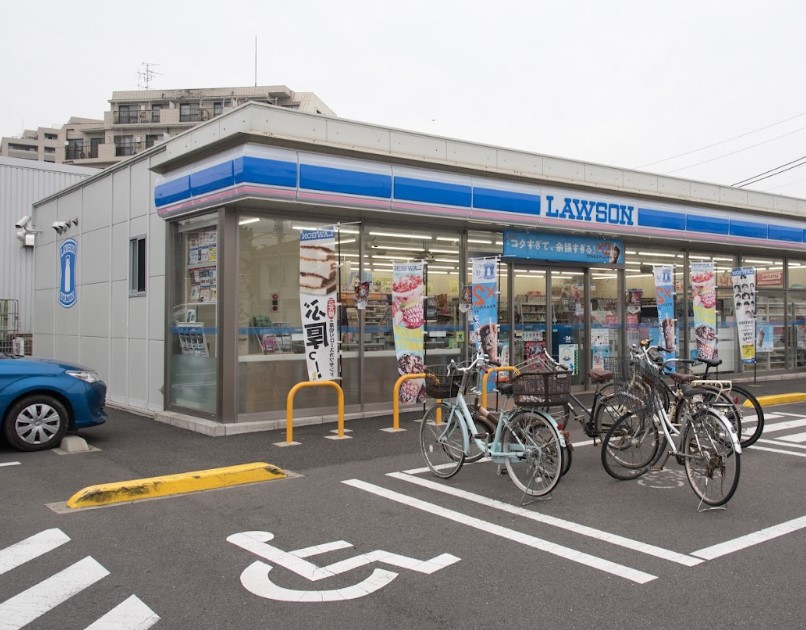 コンビニ　ローソン 昭島東町三丁目店（コンビニ）まで587m