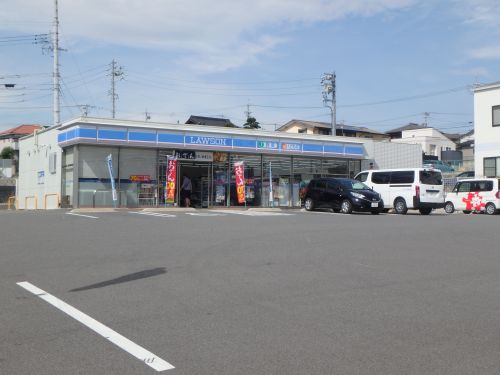 コンビニ　ローソン半田二ツ坂町店（コンビニ）まで706m