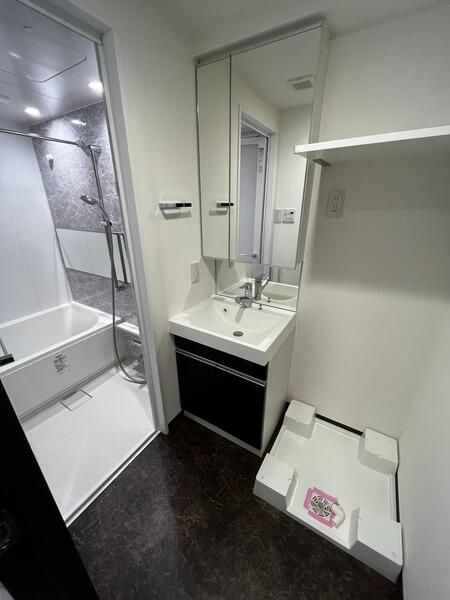 洗面設備　※別部屋写真参照