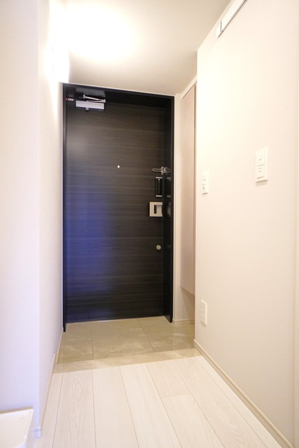 玄関　※写真は同タイプ住戸です。