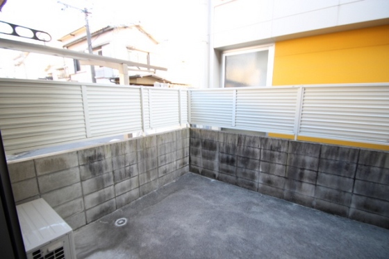 庭　※別部屋の写真です
