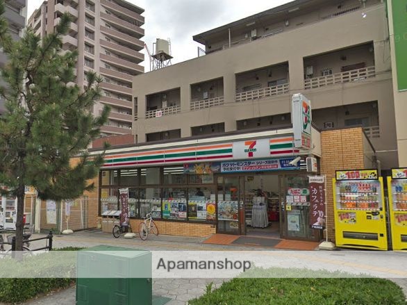 コンビニ　セブンイレブン（コンビニ）まで76m