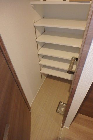 玄関　収納