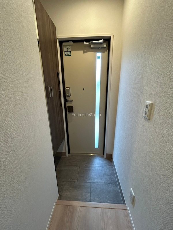 玄関　※同施工会社別棟参考写真※