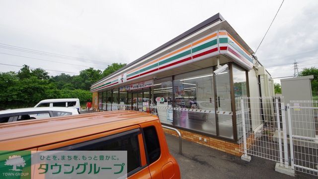 コンビニ　セブンイレブン東松山石橋店（コンビニ）まで260m