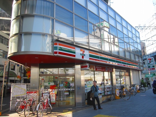コンビニ　セブンイレブン野田阪神駅前店（コンビニ）まで300m