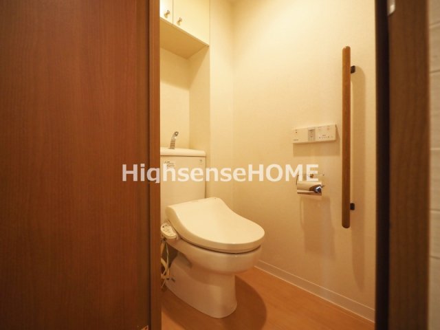 トイレ　落ち着いたトイレです