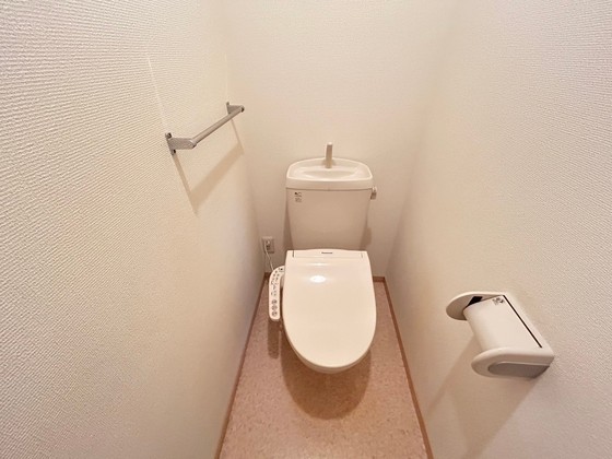トイレ　※別部屋の写真です
