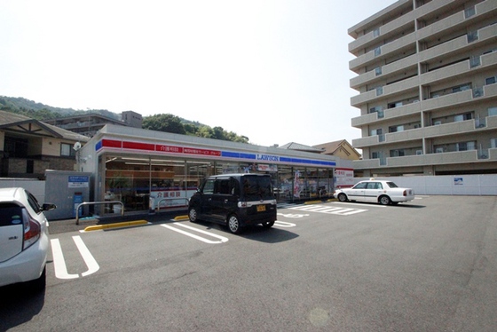 コンビニ　ローソン広島大町西三丁目店（コンビニ）まで170m