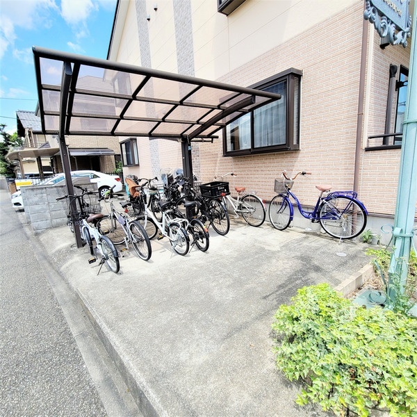 駐車場　駐輪場