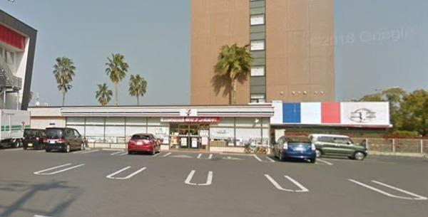 コンビニ　セブンイレブン宮崎駅東2丁目店（コンビニ）まで863m